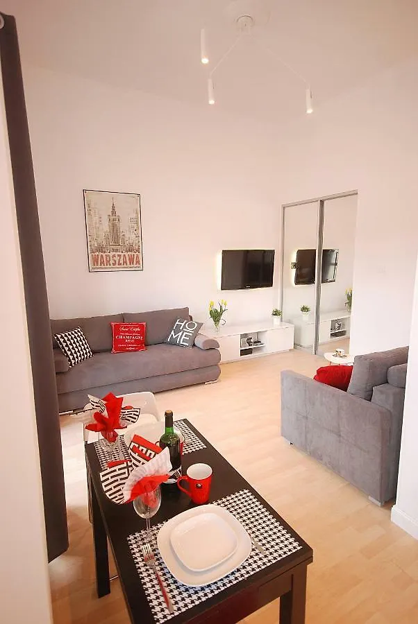 Nowy Apartament Wilcza Varşova